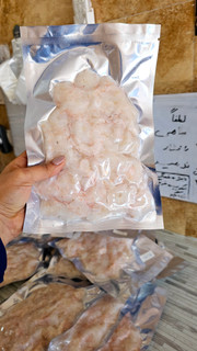 میگو صید روز سایز ۵۰_۶۰در ماهیکده. ۴۵۰ گرم